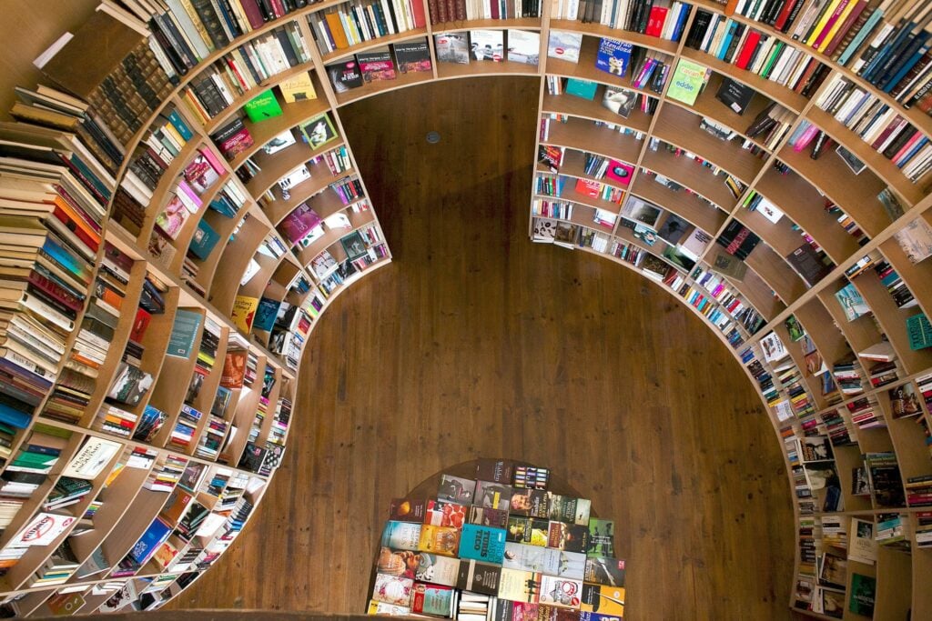 Livraria - Igreja de Santiago