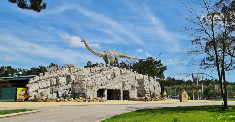 Dino Parque Lourinhã – o maior parque de Dinossauros do país está à vossa espera