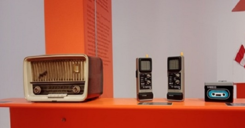 Código experiência – Experimentar os rádios no Museu das Comunicações